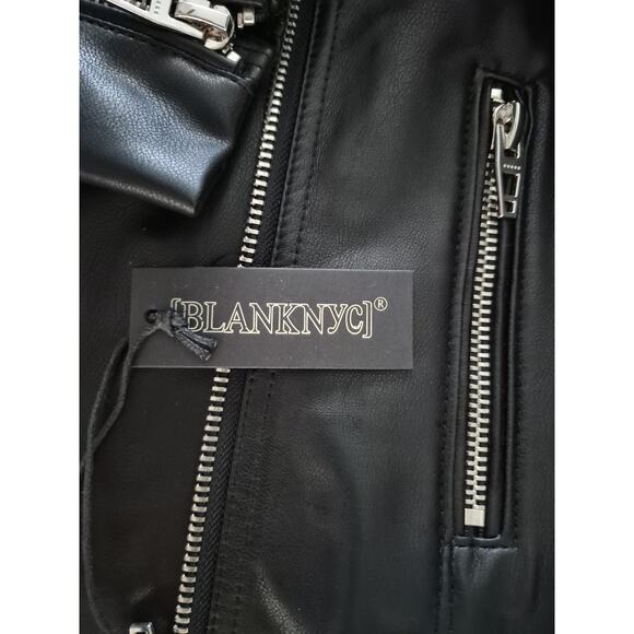 BLANKNYC Women's Faux Leather Moto Jacket Size Medium Black - Picture 3 of 4